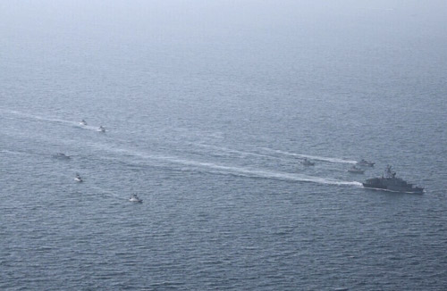 الحرس الثوري يحدد مسارات آمنة جديدة لعبور مضيق هرمز 