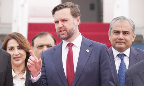 في العاصمة الباكستانية إسلام آباد.. ووسط شكوك واتهامات متبادلة 