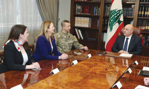 برعاية أمريكية 