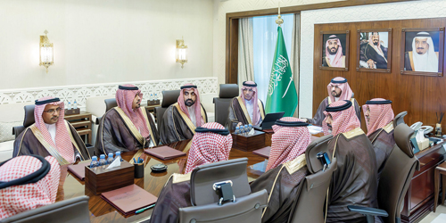 نائب أمير المنطقة الشرقية يستقبل الرئيس التنفيذي لمطارات الدمام 