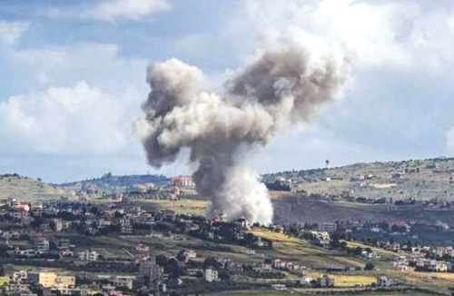 غارات إسرائيلية على مواقع لحزب الله بجنوب لبنان 