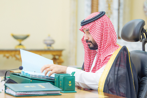 ثمن الدور البطولي للقوات المسلحة في التصدي للاعتداءات الإيرانية.. وأشاد باستعادة الإنتاج في مرافق منظومة الطاقة المتضررة 