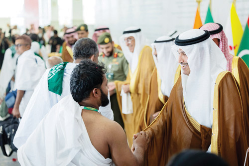 م. الجاسر يستقبل أولى رحلات الحجاج لموسم حج 1447هـ عبر مبادرة «طريق مكة»