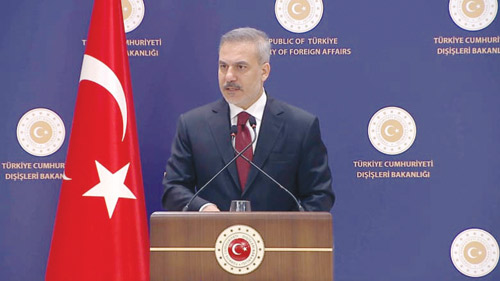 بعد توقف حركة الشحن عبر مضيق هرمز 