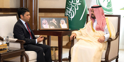 نائب أمير منطقة مكة المكرمة يستقبل القنصل العام لباكستان