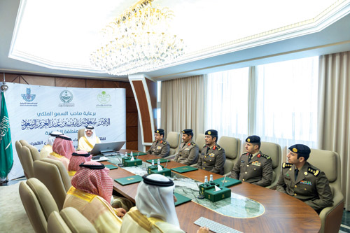 أمير المنطقة الشرقية يدشن جسر طريق الظهران - الجبيل بطول 1920 متراً