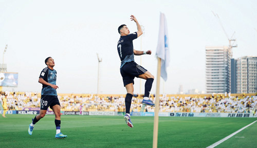 النصر يعبر محطة الوصل برباعية في الطريق إلى نهائي الأول بارك 