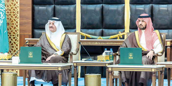 أمير الشرقية مستقبلا المشرف العام على الإدارة العامة للخدمات الطبية بوزارة الداخلية