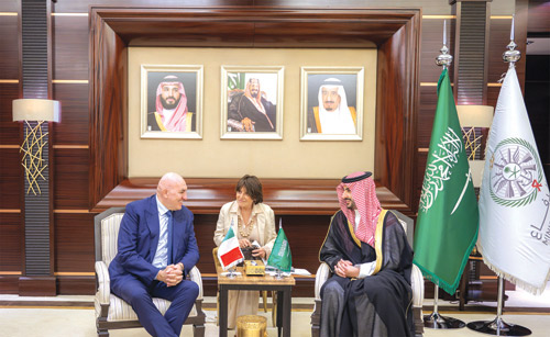 جانب من اللقاء