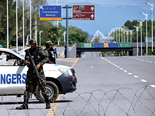 باكستان: لا خطط لعودة المبعوثين الأمريكيين إلى محادثات إسلام أباد 