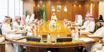 د. آل الشيخ يرأس اجتماع اللجنة العليا لأعمال الحج 