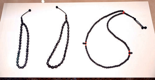 سُبَح « اليُسر».. إرث بحري وروحاني في متحف البحر الأحمر 