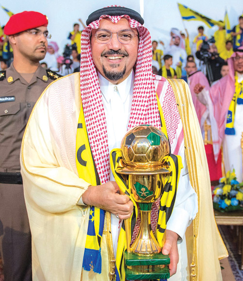 أمير القصيم داعم لأندية المنطقة
