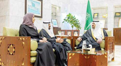 نائب أمير منطقة الرياض يستقبل رئيس وأعضاء مجلس إدارة نادي الإعلام الحديث 