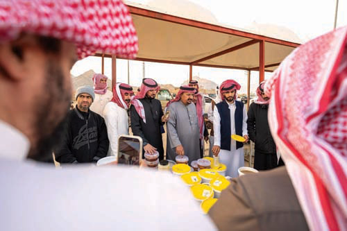 سوق الخميس بميسان.. وجهة تستحضر ملامح الهوية المحلية 