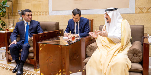 أمير منطقة الرياض يستقبل وزير خارجية أوزبكستان 