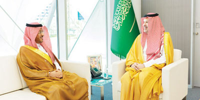 الأمير فيصل بن سلمان يلتقي ممثل «التعليم» في مجلسي «الدارة» ومكتبة الملك فهد الوطنية 
