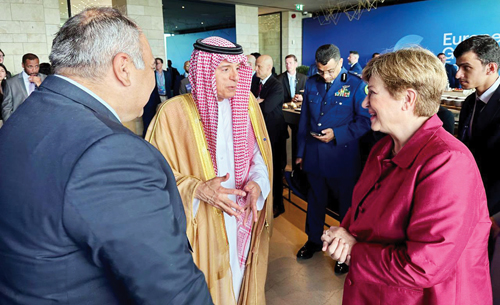 نيابة عن ولي العهد 