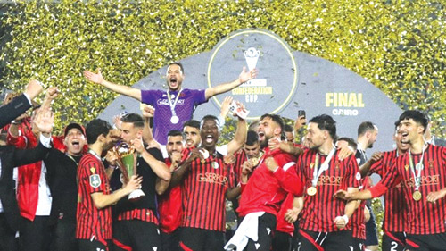 اتحاد العاصمة الجزائري بطلاً للكونفيدرالية 