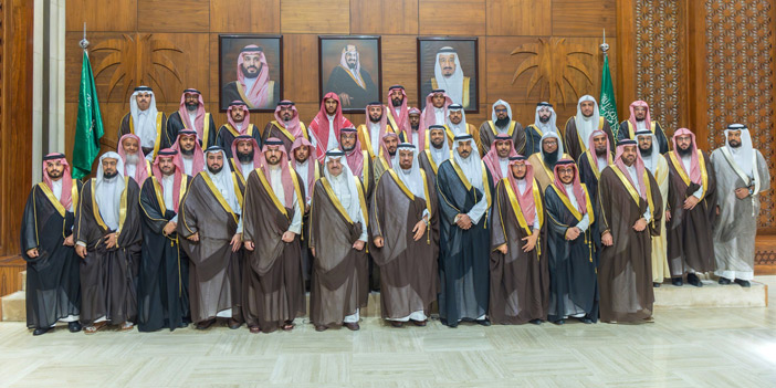 أمير المنطقة الشرقية يستقبل منسوبي الشؤون الإسلامية 