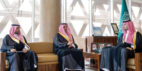 الأمير راكان بن سلمان يستقبل رئيس مجلس الأعمال السعودي البرتغالي 