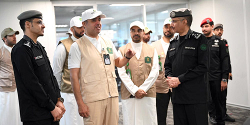 أمين العاصمة المقدسة يزور مركز العمليات الأمنية الموحدة «911» بمنطقة مكة المكرمة 