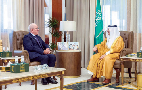 أمير المنطقة الشرقية يستقبل سفير هولندا لدى المملكة 