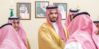 الأمير راكان بن سلمان يستقبل قيادات الجهات الحكومية والأمنية بالدرعية 