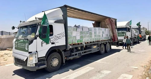 وصول قافلة مساعدات سعودية إلى قطاع غزة