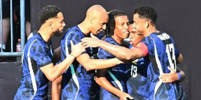 البرازيل يفوز بثنائية على مصر 