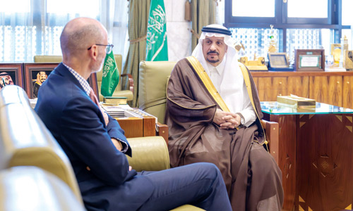 أمير منطقة الرياض يستقبل سفير المملكة المتحدة