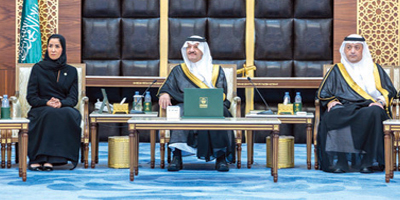 أمير المنطقة الشرقية رعى حفل تكريم الطلبة الحاصلين على جوائز 
