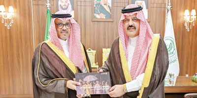 أمير حائل يطلع على خطط هيئة تطوير المنطقة لتعزيز التنمية والاستثمار وبرامج جودة الحياة 