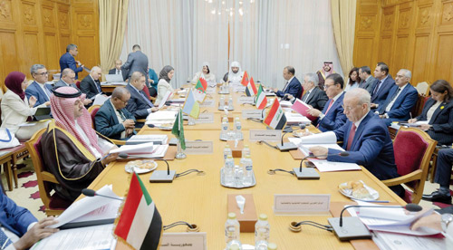 رأس اجتماع «تنفيذي» مجلس وزراء العدل العرب والتقى نظيره السوداني 