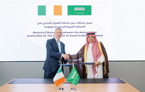 المملكة وأيرلندا توقعان سجل مباحثات لتعزيز التعاون في «النقل الجوي» 
