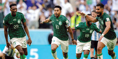 السعوديون في كأس العالم.. عرضة خالدة فوق عشب المونديال! 
