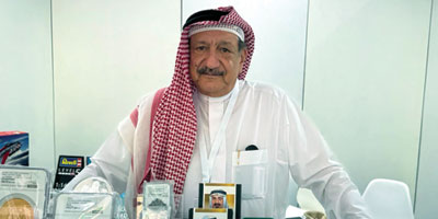 الكردي في حوار مع الوراق: هواية جمع الطوابع والعملات من أقدم وأجمل الهوايات لكن لا تقارنوها بكرة القدم 