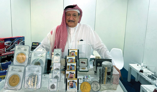 الكردي في حوار مع الوراق: هواية جمع الطوابع والعملات من أقدم وأجمل الهوايات لكن لا تقارنوها بكرة القدم 