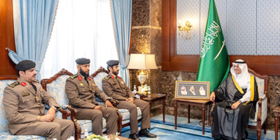 محافظ الأحساء يقلّد عددًا من الضباط رتبهم الجديدة 