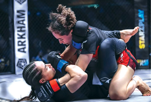 الرياض تحتضن عودة PFL MENA بليلة عربية حافلة بالإثارة 