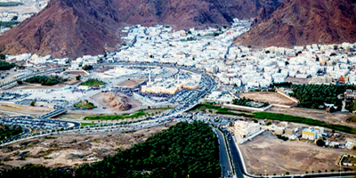 جبل أُحد أحد أبرز معالم المدينة المنورة وأكبر جبالها 