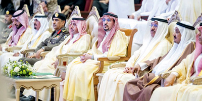 أمير منطقة القصيم يكرّم الفائزين بجائزة التفوق العلمي بالرس 
