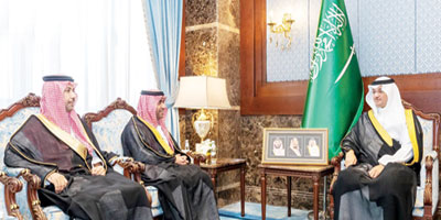 محافظ الأحساء يطلع على سير مشاريع التطوير العقاري 