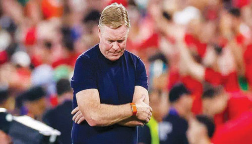 استقالة مدرب هولندا بعد الخروج من كأس العالم 