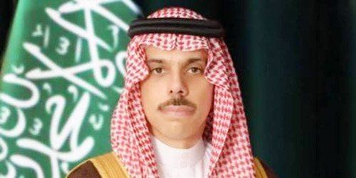 تباحث مع نظيريه الياباني والفنزويلي 