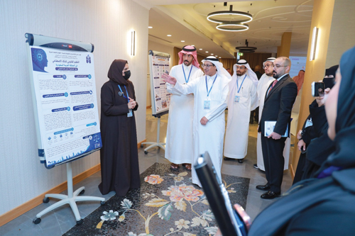 مؤتمر الدراسات القانونية والشرعية يناقش الأنظمة والاتجاهات الحديثة 