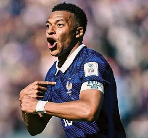 مبابي يقترب من معادلة رقم ميسي 