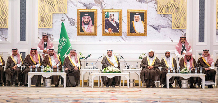 أمير منطقة القصيم خلال استقباله عددًا من أصحاب الفضيلة والمسؤولين: 