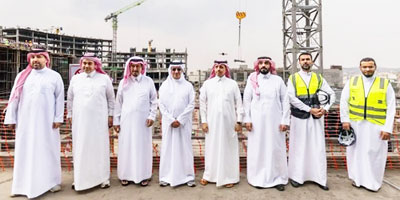 وزير السياحة يطلع على سير الأعمال في مشروع «ذا بوينت» بمنطقة عسير