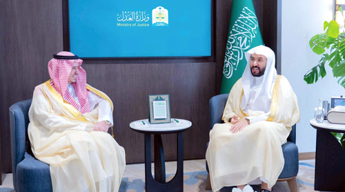 وزير العدل ورئيس ديوان المظالم يستعرضان أوجه التعاون وفرص تطوير العمل المشترك 